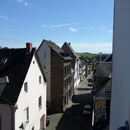 Rathausschenke Muenstermaifeld Hotel Екстериор снимка